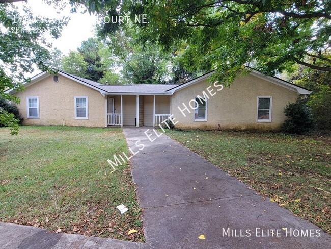 Primary Photo - Charming Duplex in Quiet Conyers Cul-de-Sa...