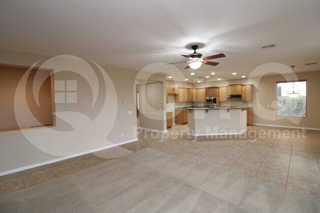 Building Photo - 3951 E Ravenswood Dr