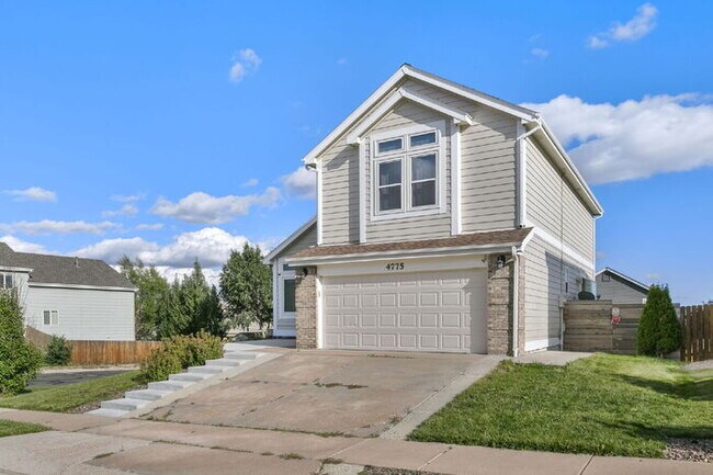 Primary Photo - Quick Commute to Peterson & Schriever—Upgr...