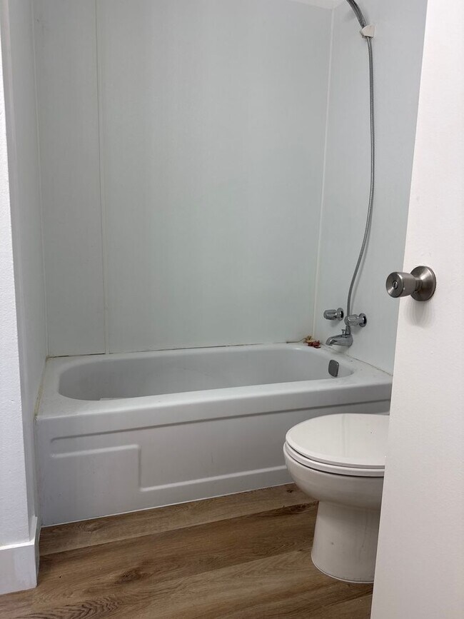 Building Photo - AVAILABLE!