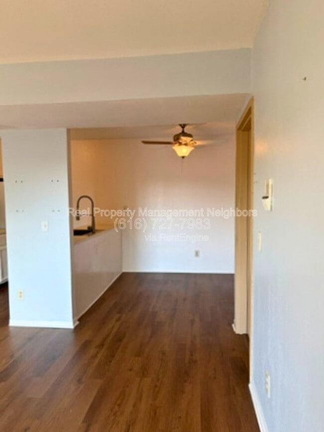 Building Photo - 4326 Norman Dr SE