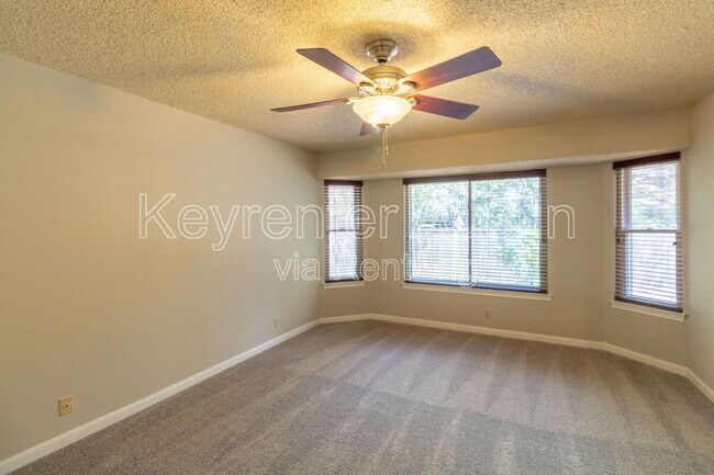 Building Photo - 5839 Secrest Dr