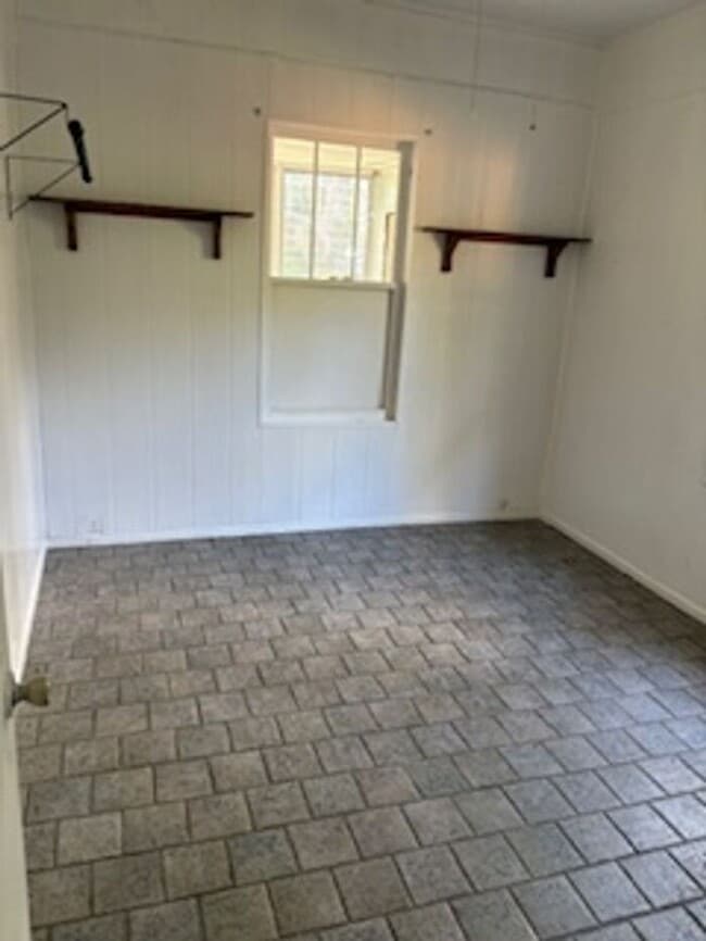 Building Photo - 3-Bedroom Home in Peaceful Malabar, FL