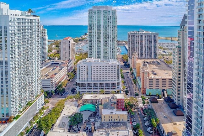 Building Photo - 215 Central Ave