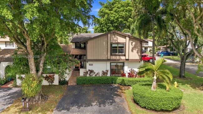 Building Photo - 6820 SW 128th Ct