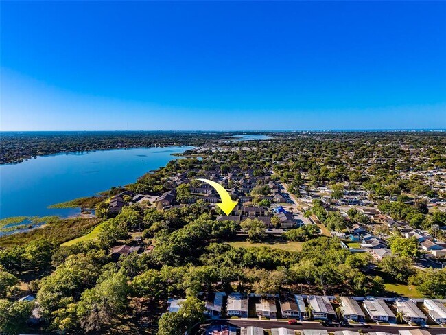 Building Photo - 12293 Sailwinds Dr