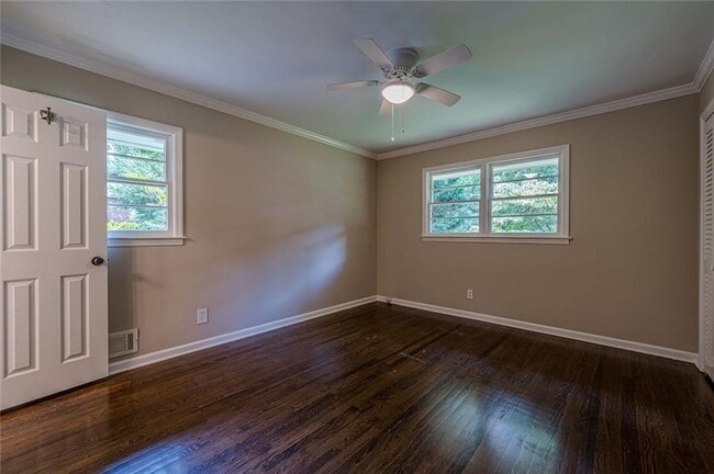 Building Photo - 2151 Zelda Dr NE