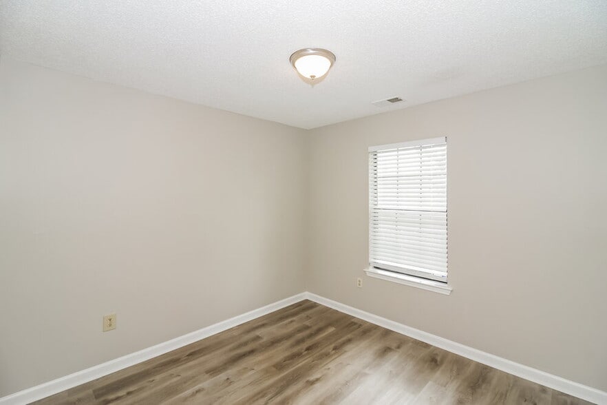 Building Photo - 6848 Stevenwoods Ave