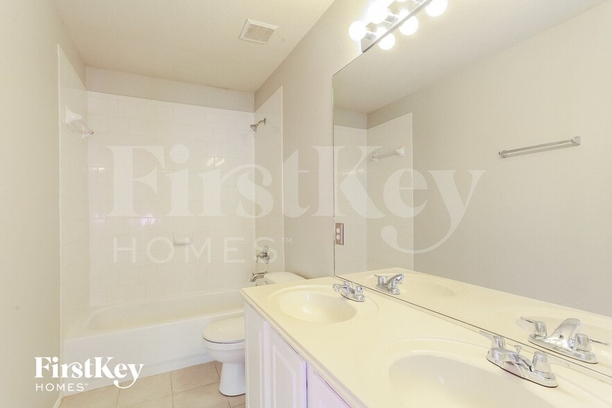 Building Photo - 12127 Wortham Landing Dr