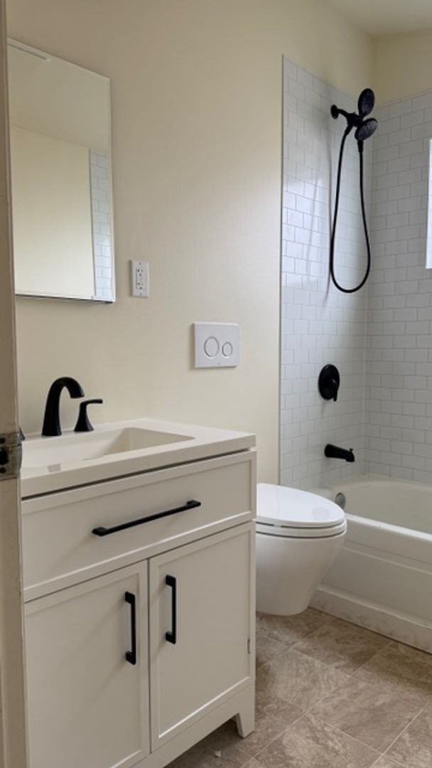 Building Photo - Grantville, Charming 4-Bedroom Home with S...