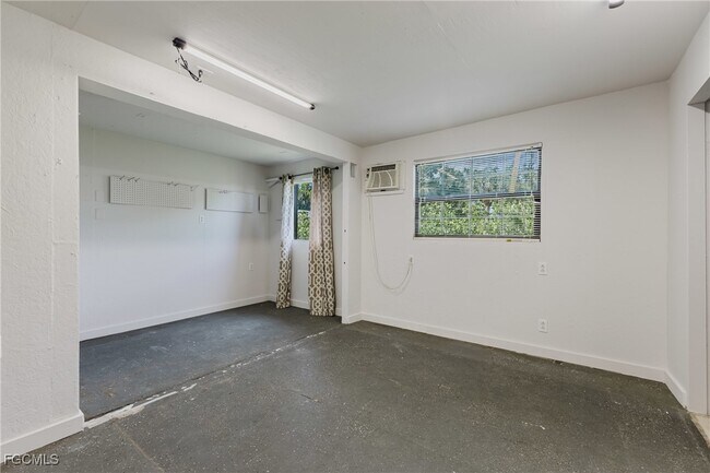 Building Photo - 1310 La Faunce Way
