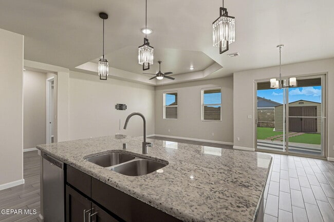 Building Photo - 533 Twilight Dr