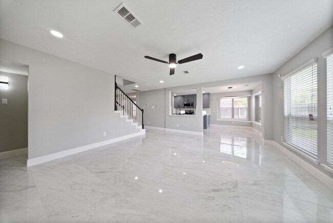 Building Photo - 8311 Sierra Hill Ct