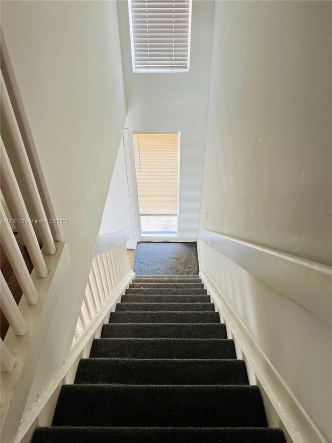 Building Photo - 5200 NW 31st Ave