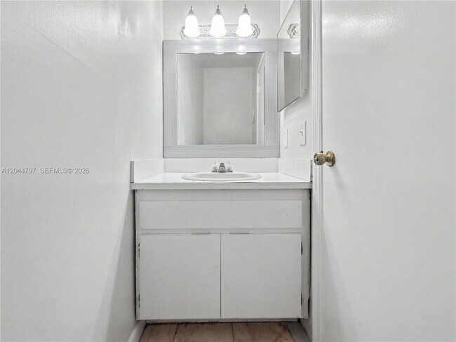 Building Photo - 20964 SW 84th Ave