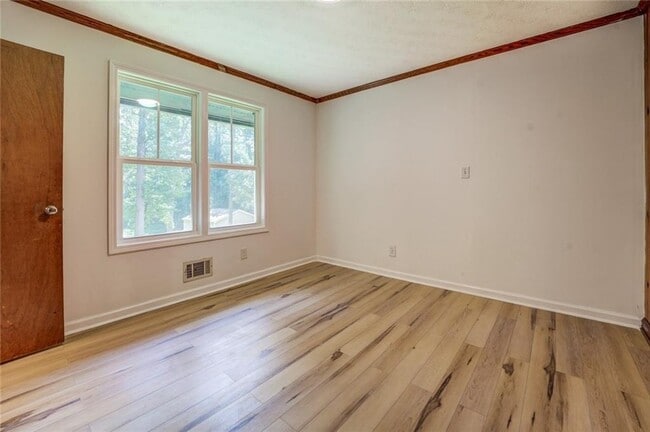 Building Photo - 1288 Elva Dr SW