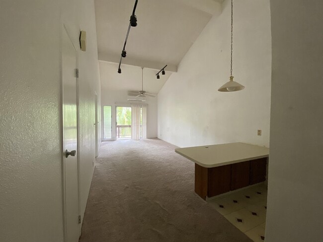 Building Photo - 98-597-597 Kilinoe St