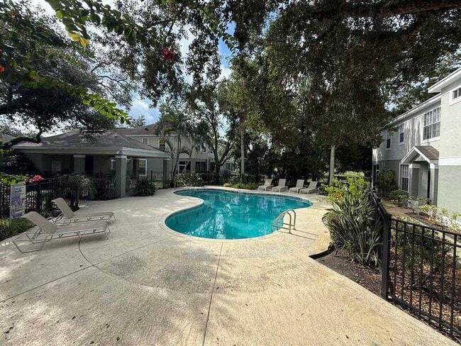 Building Photo - 2608 Chelsea Manor Blvd