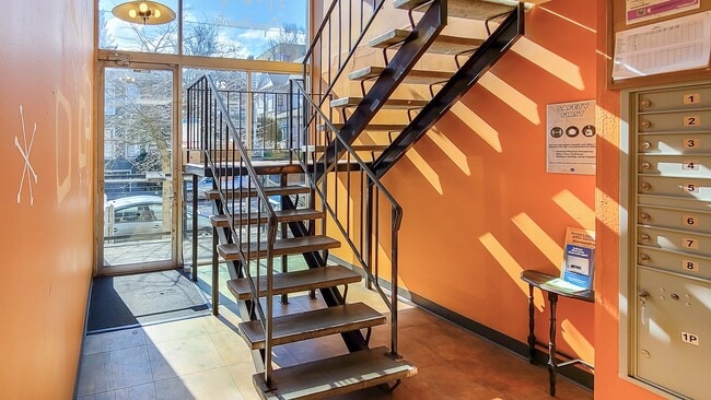 Stewart Apartments - Portland Oregon - The Stewart