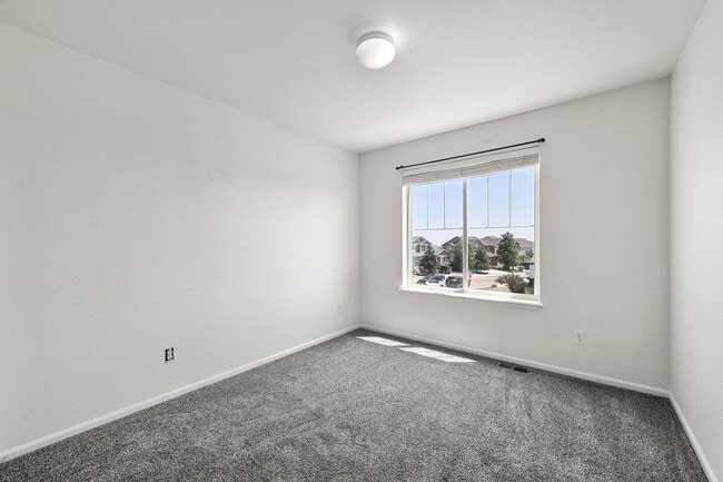 Building Photo - 11850 Kalmath Way