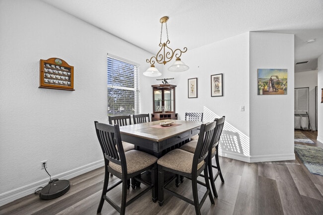 Building Photo - 3128 Grandiflora Dr