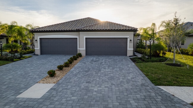 Building Photo - 5512 Sapphire Stone Cv