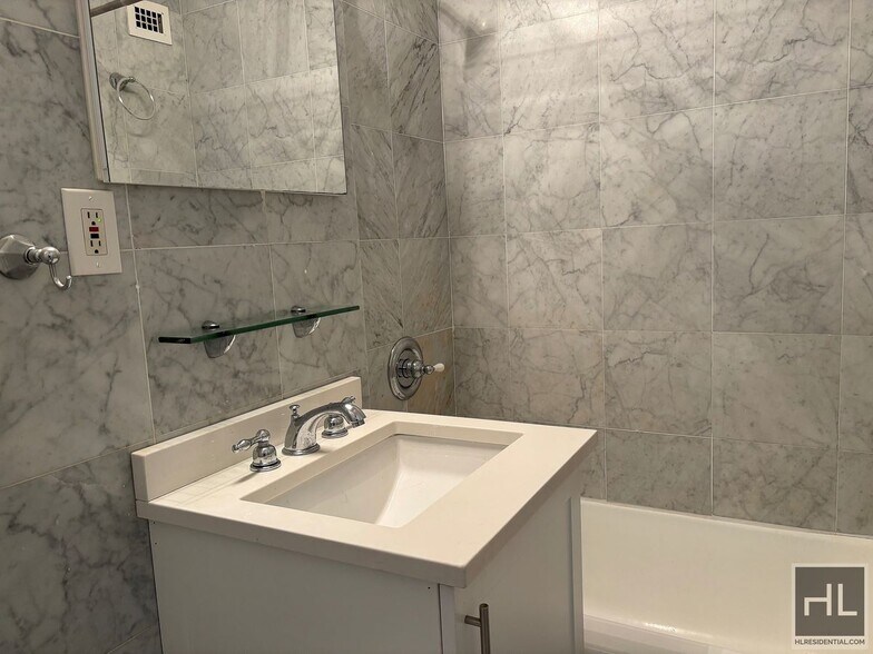 Building Photo - East 79th Street