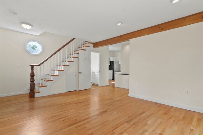 Building Photo - 12 Moulton St