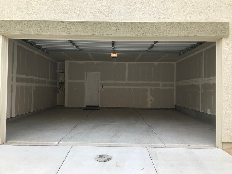 2.5 Car Garage Attached - 9870 Coastal Fog Dr