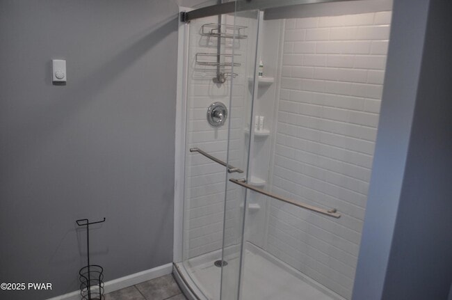 Building Photo - 25 Lizzy Ln