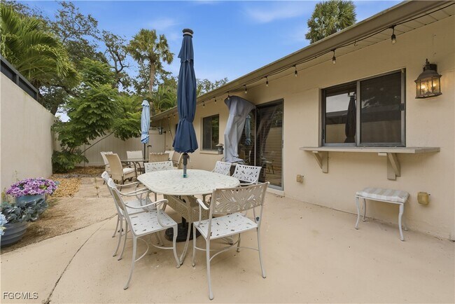 Building Photo - 5829 Wild Fig Ln