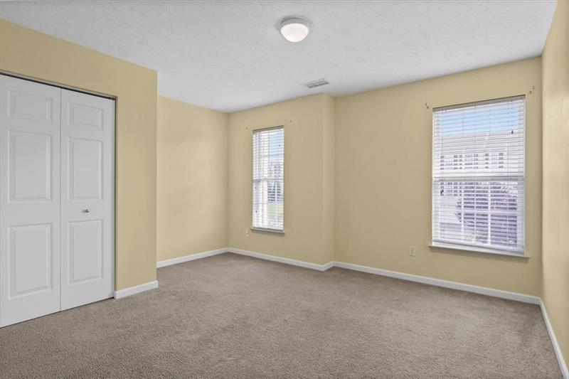 Building Photo - 6330 Oyster Bay Ct