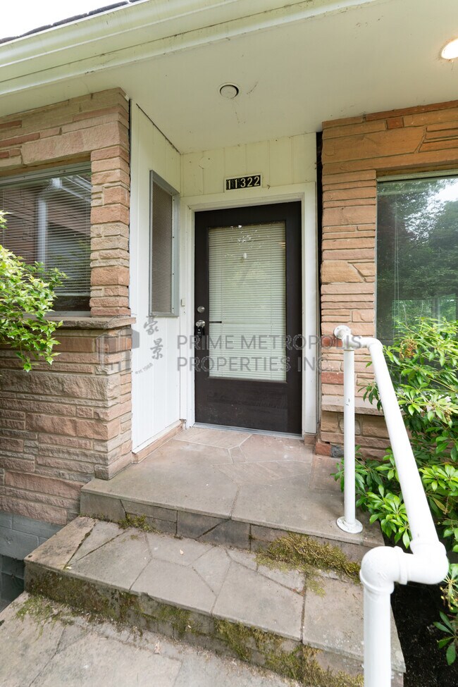 Building Photo - 11322 Exeter Ave NE