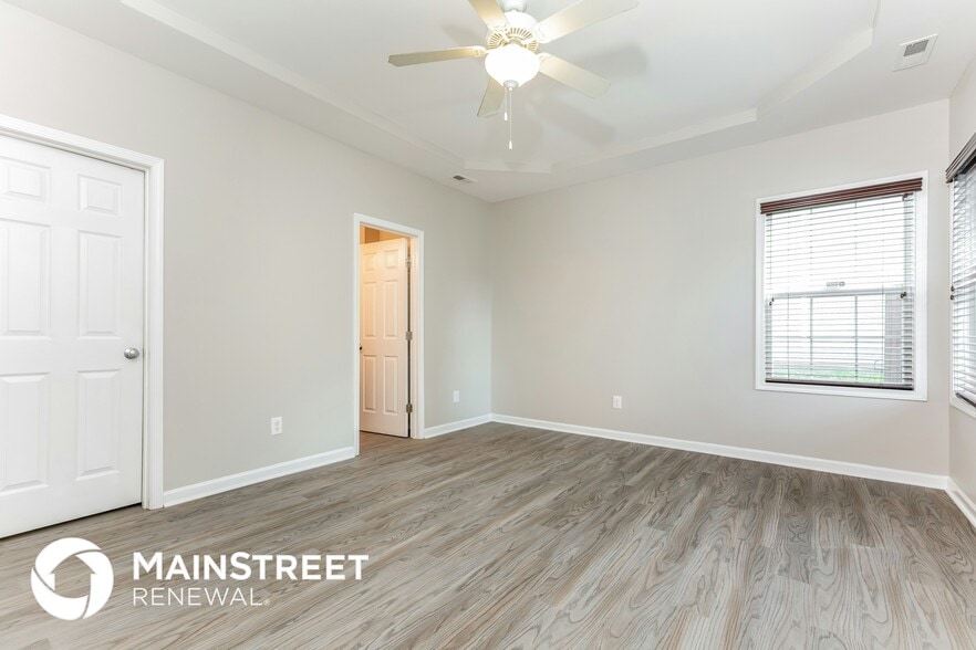 Building Photo - 4014 Lady Slipper Ln