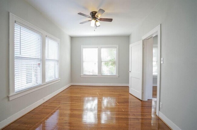 Building Photo - 1603 Oakdale St
