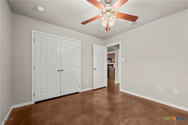 Building Photo - 2204 Indian Trail