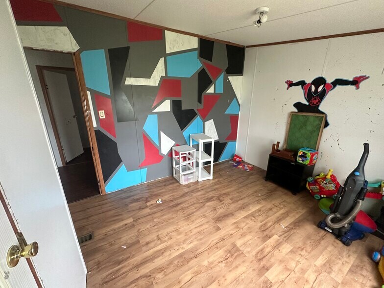 Building Photo - 39 Tiffany Dr