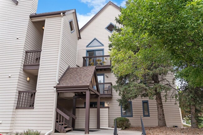 Building Photo - 6380 S Boston St