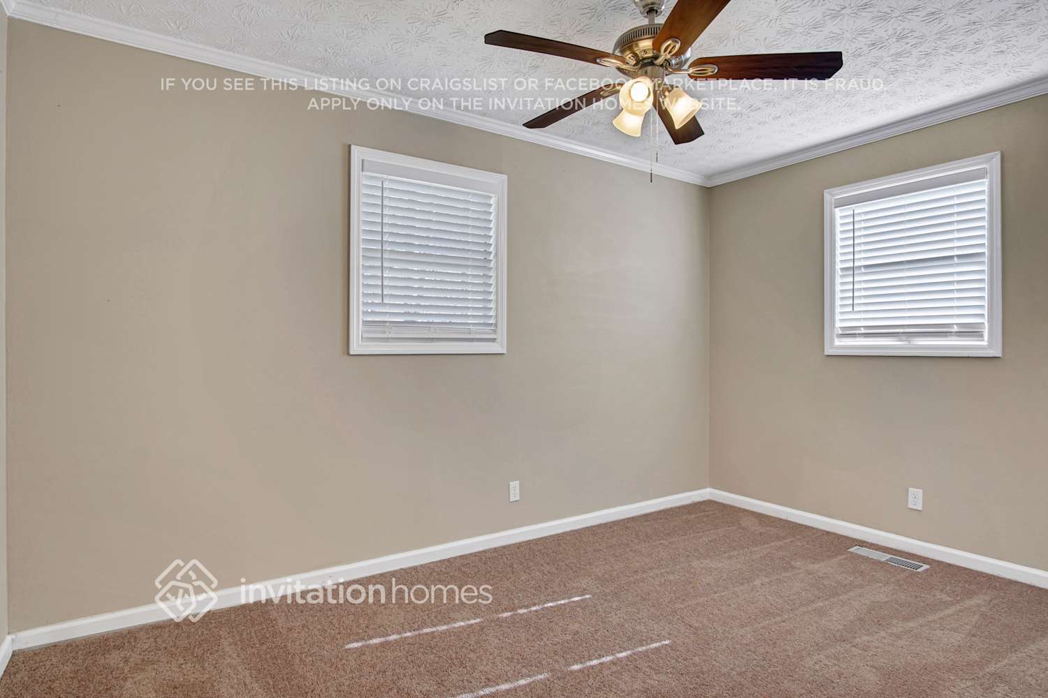 Building Photo - 521 Ivy Ln