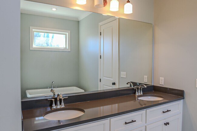 Building Photo - Tuscan Ridge Home