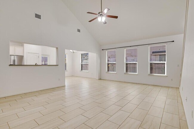 Building Photo - 14209 Marathon Rd