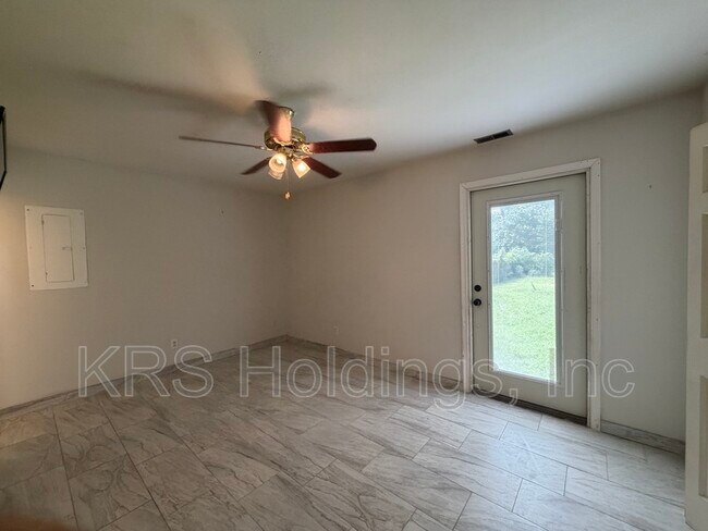 Building Photo - 5445 Indian River Rd