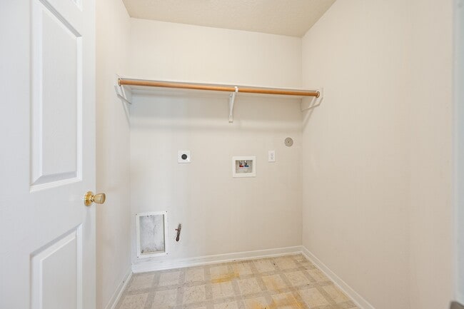 Building Photo - 2923 Ridge Scene Wy