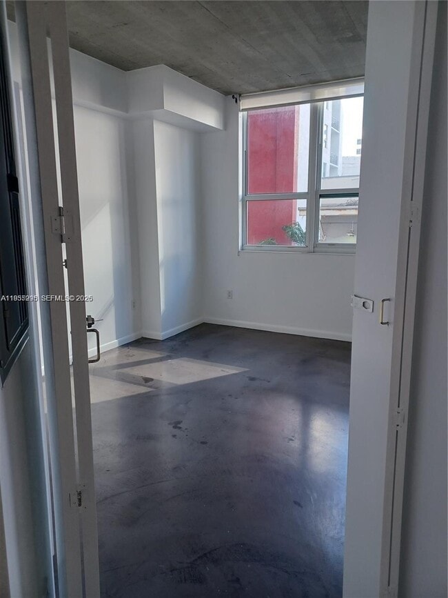 Building Photo - 133 NE 2nd Ave