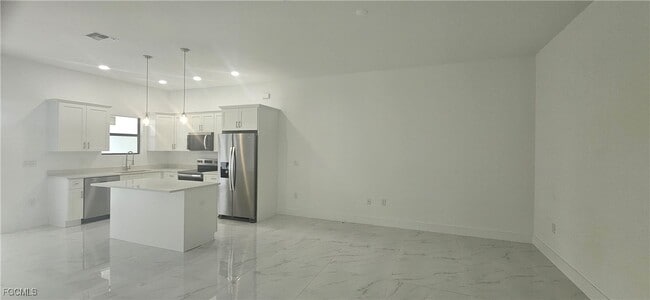 Building Photo - 4737 14th St SW