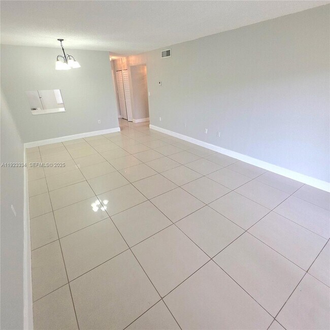 Building Photo - 301 NW 177th St