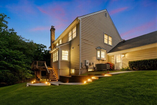 Building Photo - 6609 Heidi Ct