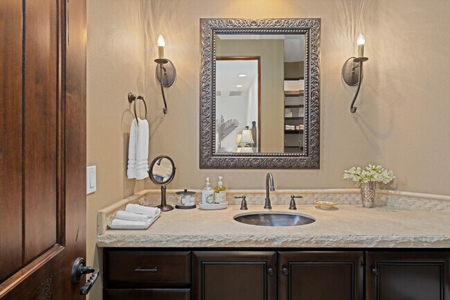 Building Photo - 79365 Mandarina