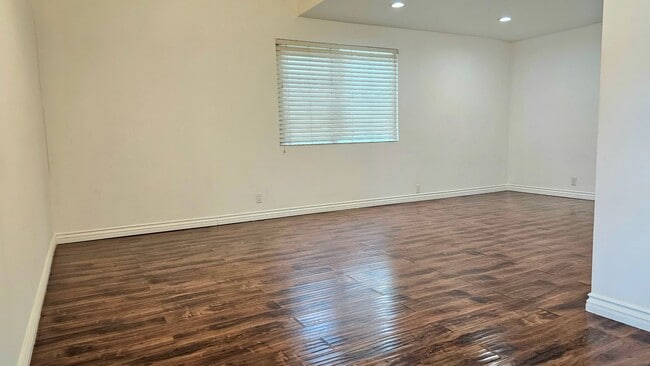 Building Photo - 20811 Tiara St