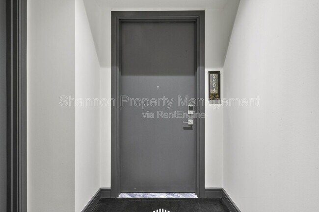 Building Photo - 4521 San Felipe St